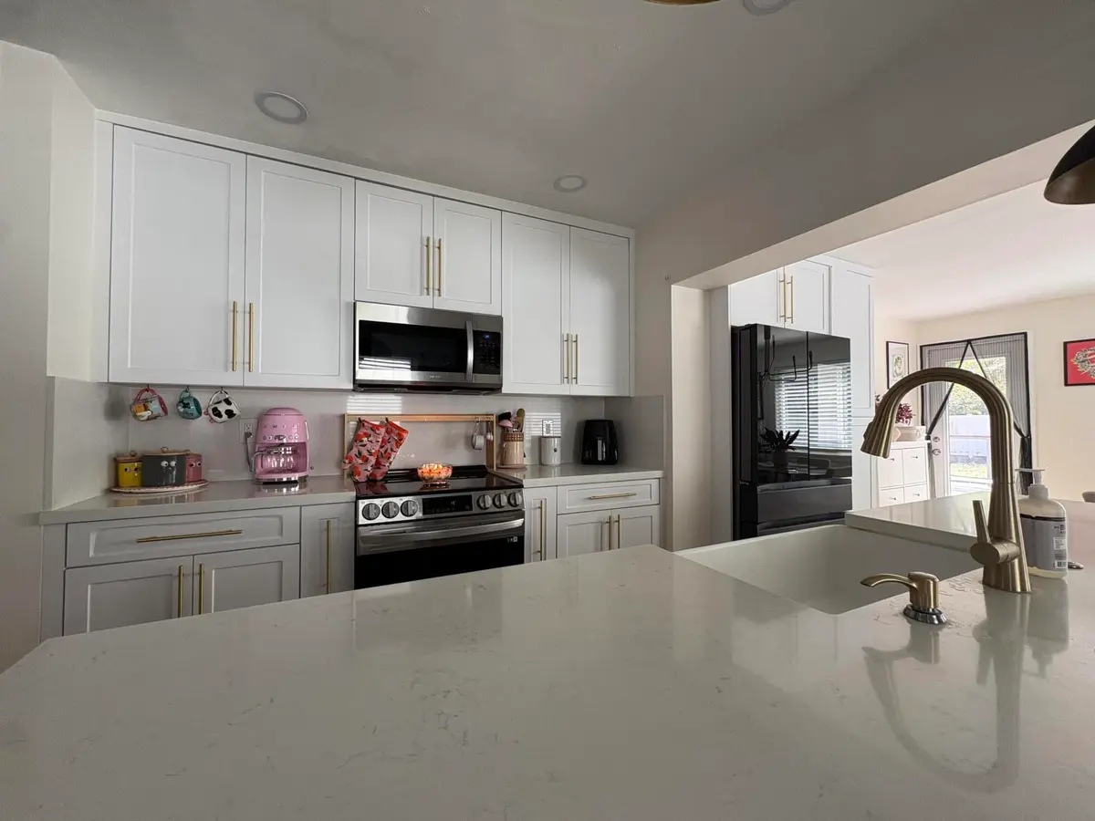 76466D6E-9BB1-4C0E-A3B9-64726448E66B at 1215 NE 16TH Terrace, Fort Lauderdale