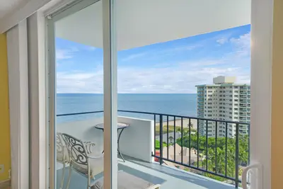 2000 S OCEAN Boulevard 14L, Lauderdale-By-The-Sea – Condominium for sale