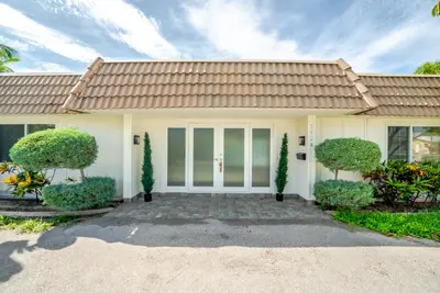 1424 SW 13th Drive 1424, Boca Raton – Single Family Residence for rent