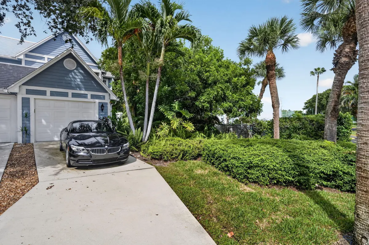 2-web-or-mls-_MLP4887 at 1401 OCEAN DUNES Circle, Jupiter