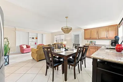 4 Flanders A, Delray Beach – Condominium for rent