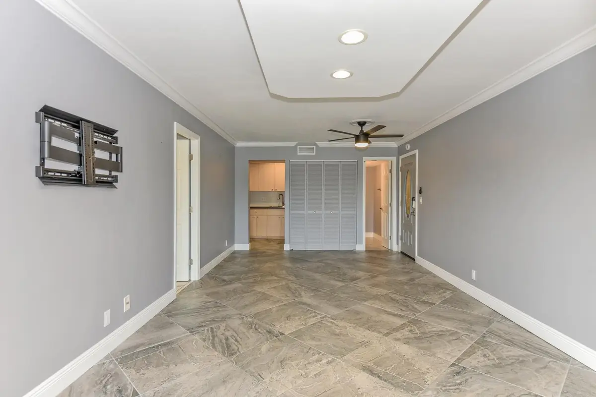 010-073-156 Lake Evelyn Dr-1498x1000 at 156 LAKE EVELYN Drive, West Palm Beach