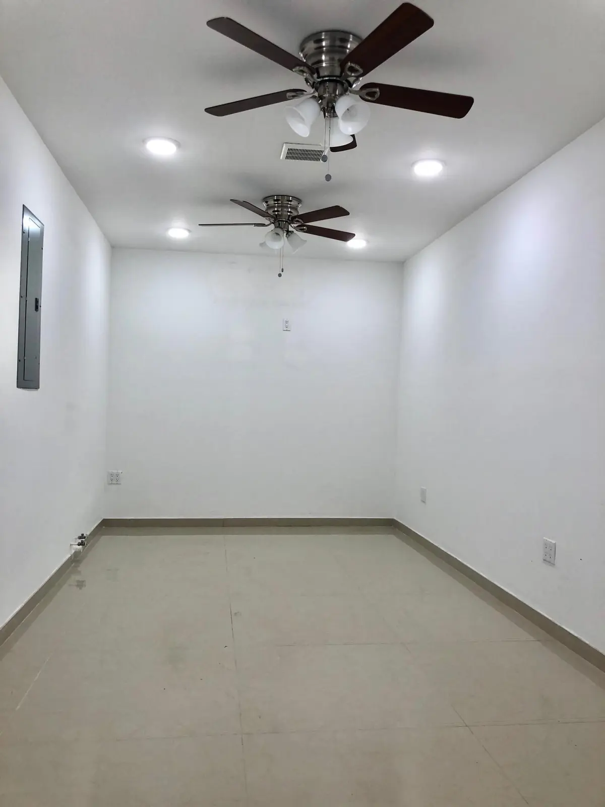 7af60411-6408-4df1-b750-b47b9b22057e at 2728 TREASURE COVE Circle 2728, Dania Beach