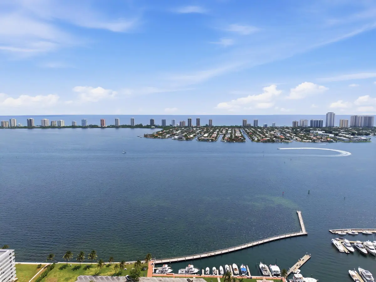 6_dji_20260901121555_0136_d at 220 Lake Shore Drive 1407, Lake Park