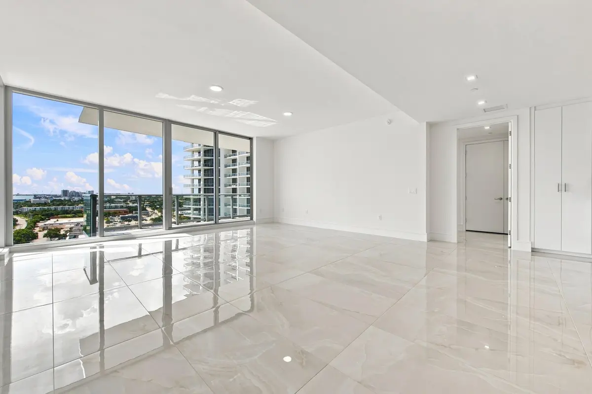 22__dsc4455 at 220 Lake Shore Drive 1407, Lake Park