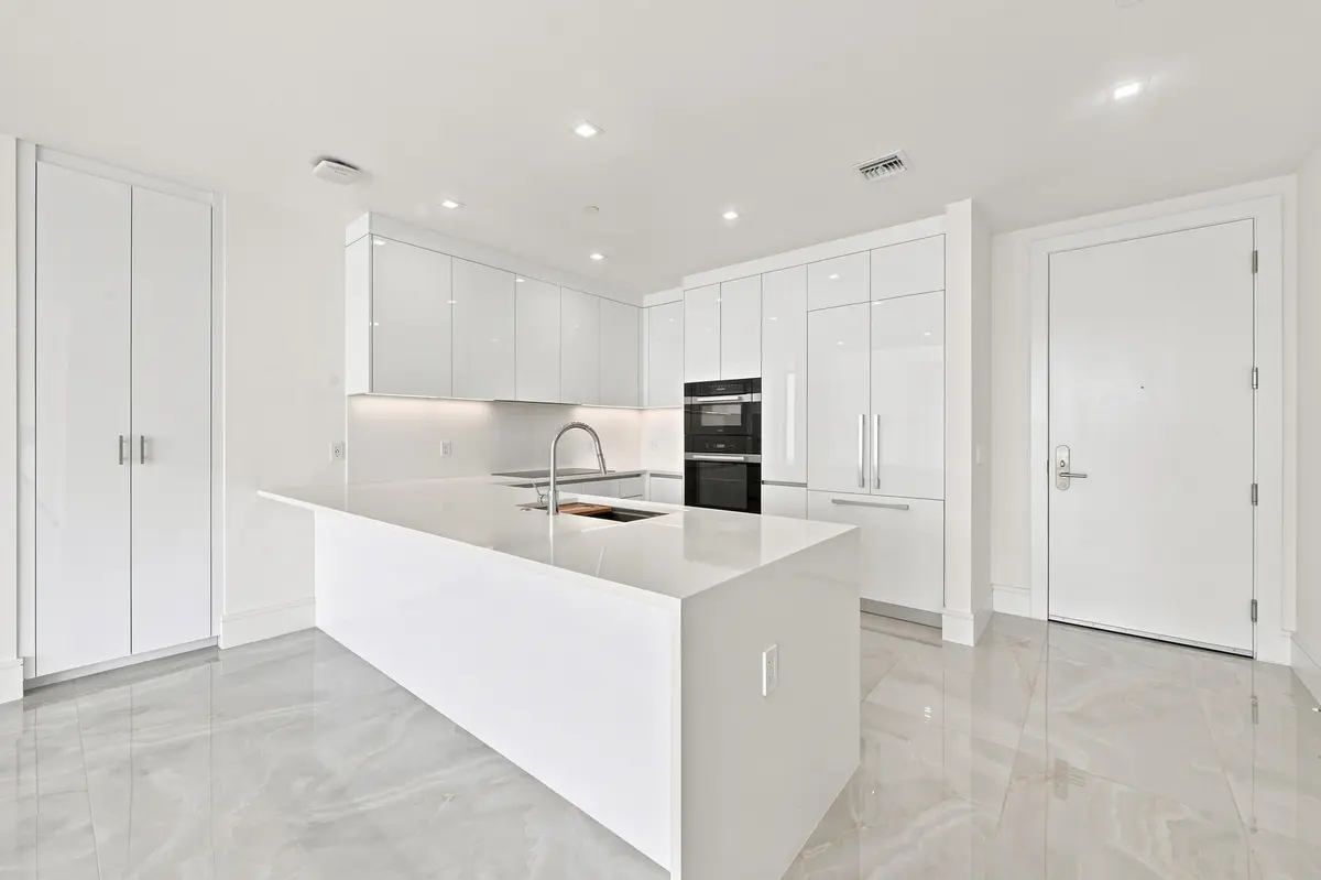 38__dsc4635 at 220 Lake Shore Drive 1407, Lake Park