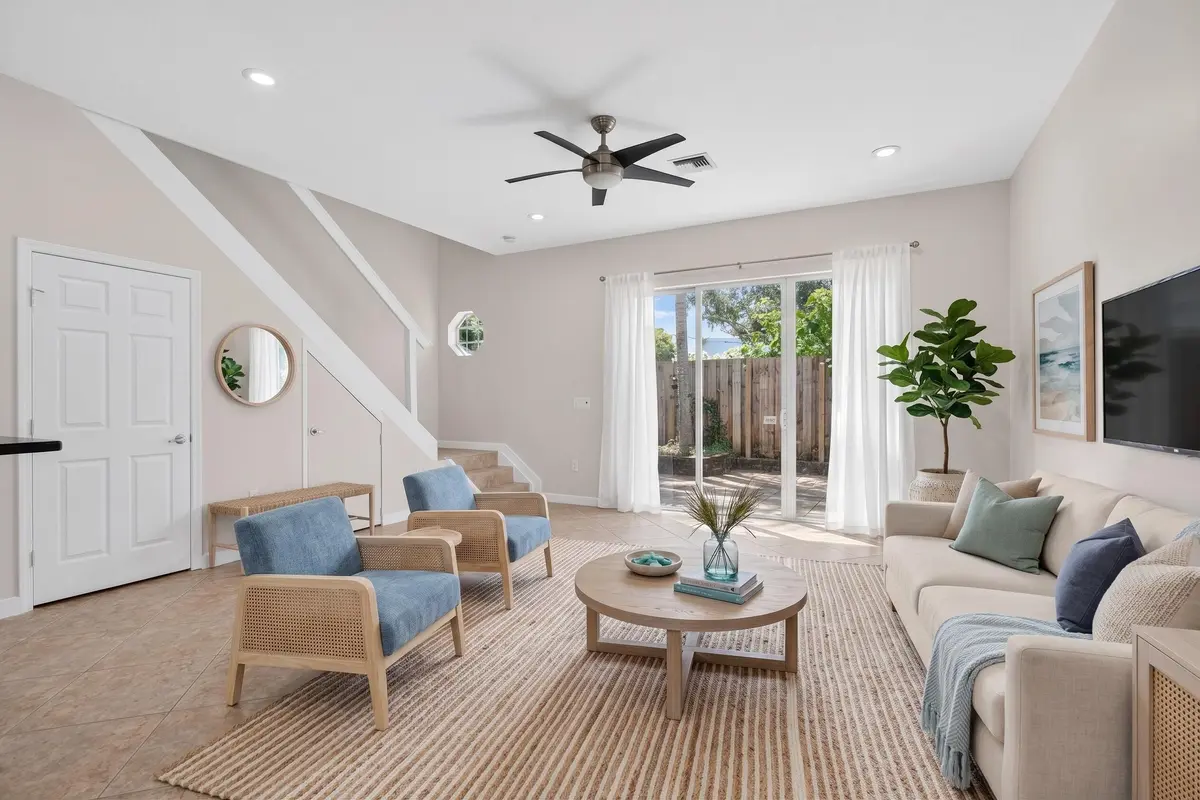 Virtually staged at 11 NE 20th Avenue, Pompano Beach