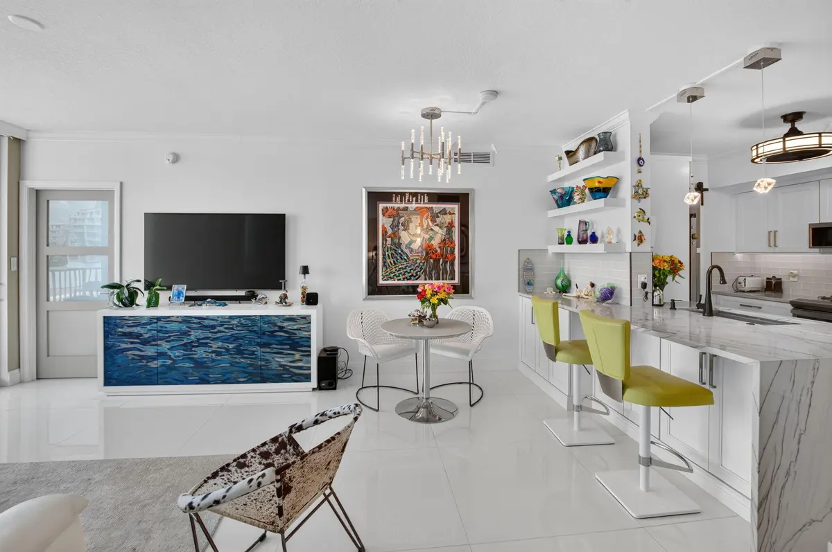 19-web-or-mls-DSC_4674 at 625 Casa Loma Boulevard 1003, Boynton Beach