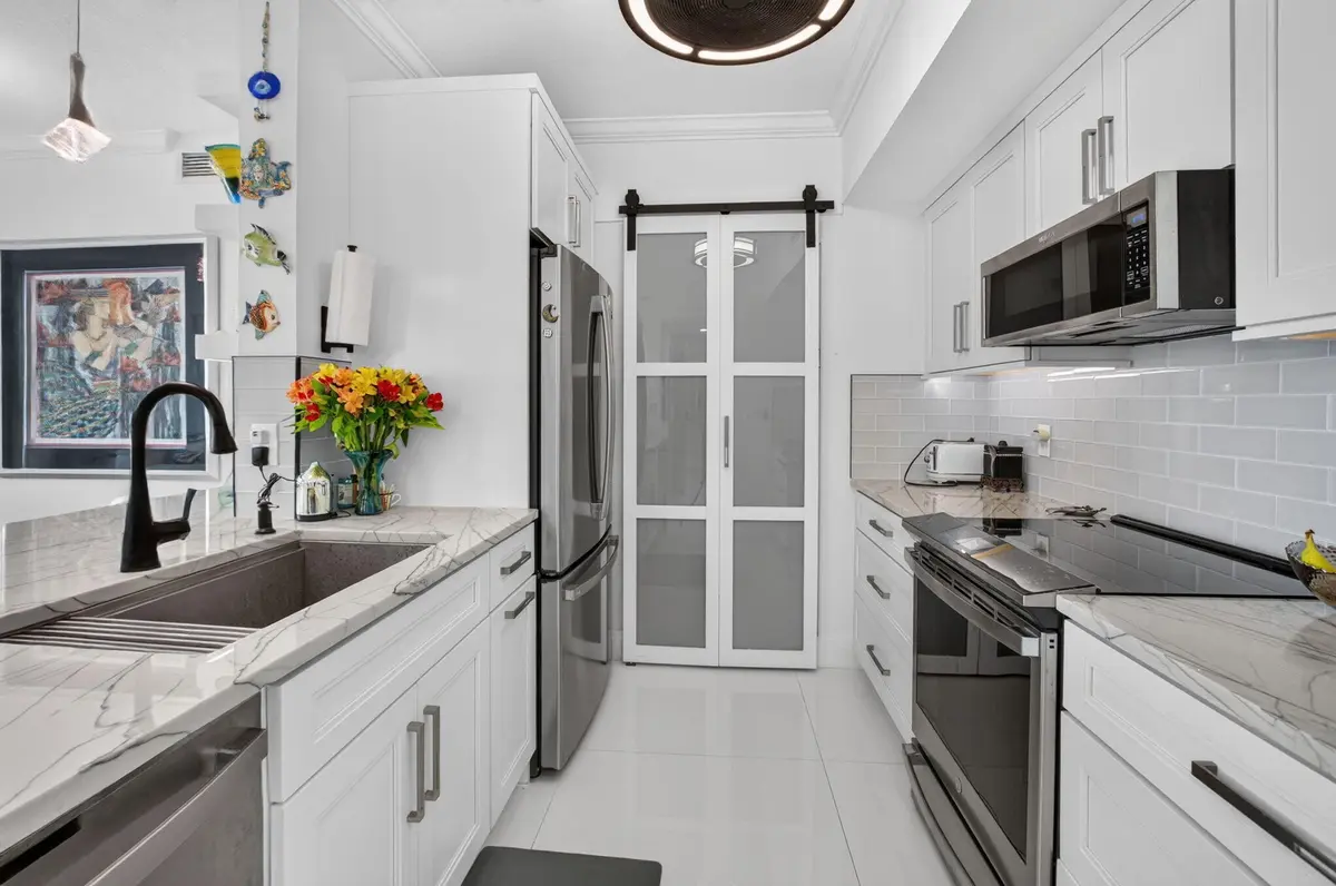 11-web-or-mls-DSC_4629 at 625 Casa Loma Boulevard 1003, Boynton Beach
