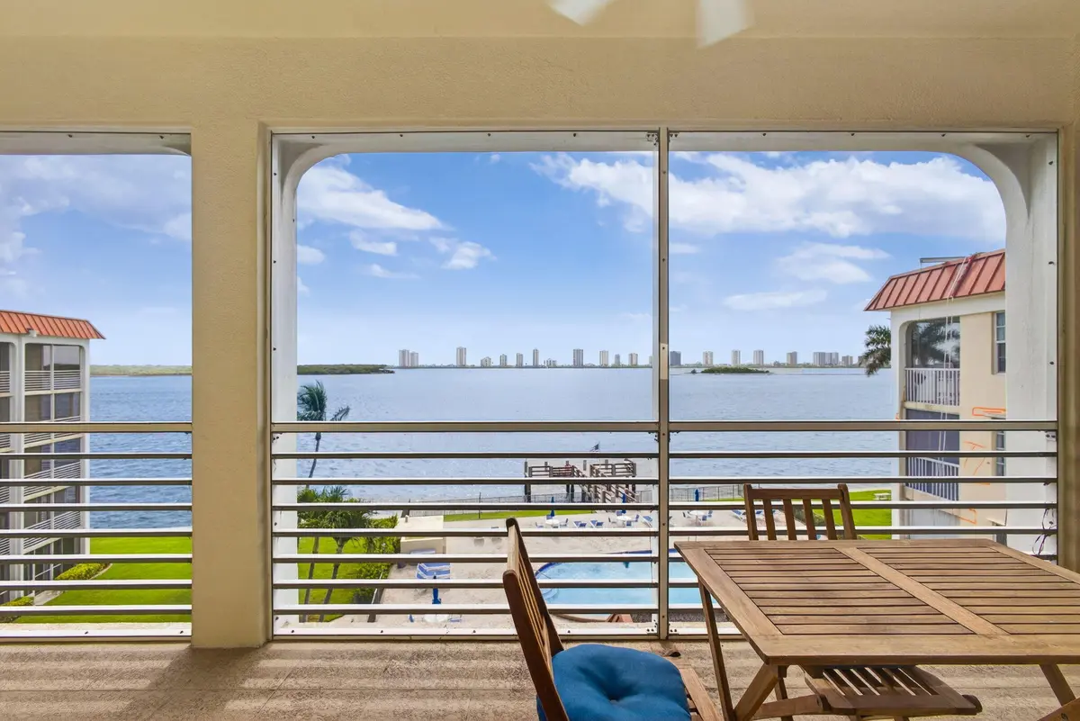 Views at 105 Paradise Harbour Boulevard 501, North Palm Beach