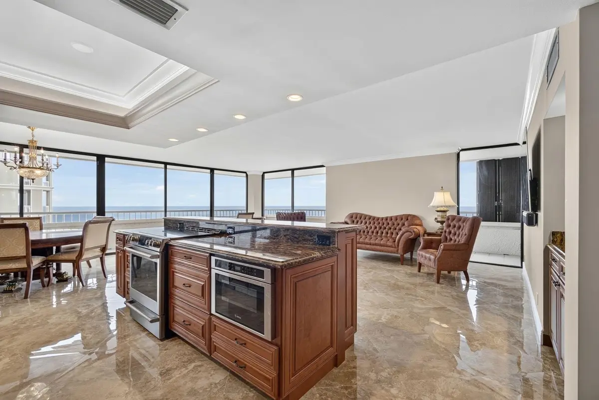 4-web-or-mls-5D1A1143 at 5280 N Ocean Drive 12B, Riviera Beach