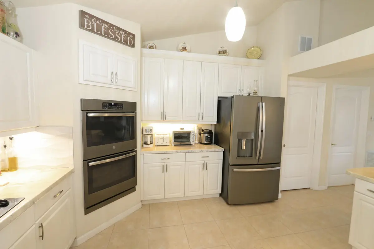 DOUBLE WALL OVENS at 5822 NW Bates Avenue, Port St. Lucie