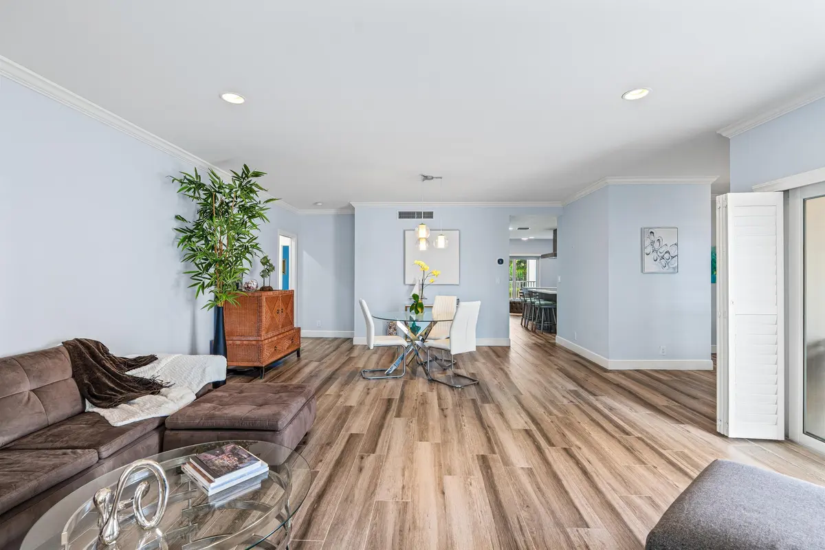LIVING_ROOM_IN_DT at 5900 OLD OCEAN Boulevard A9, Ocean Ridge