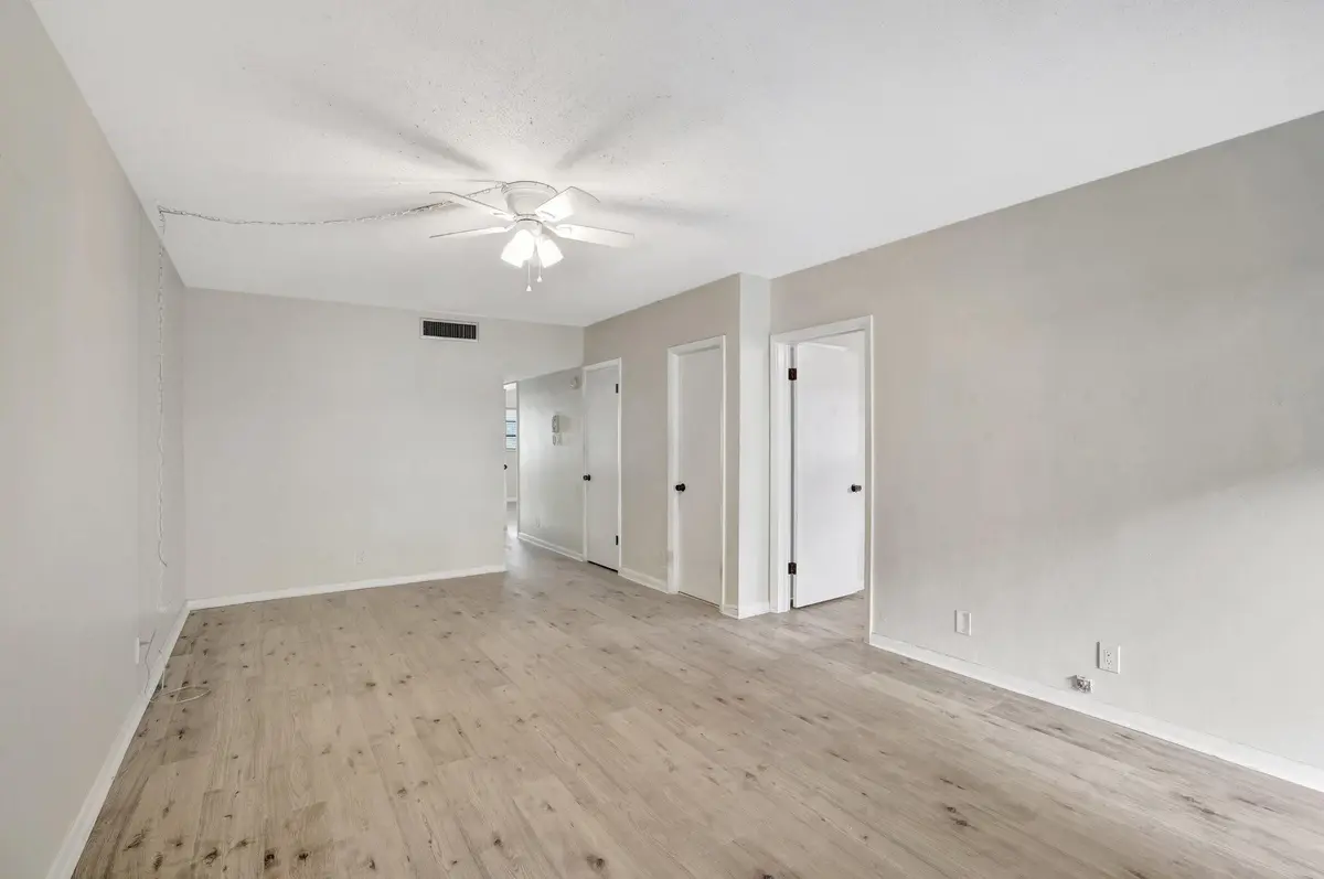 Living/Dining area at 917 NE 16TH Avenue 7, Fort Lauderdale