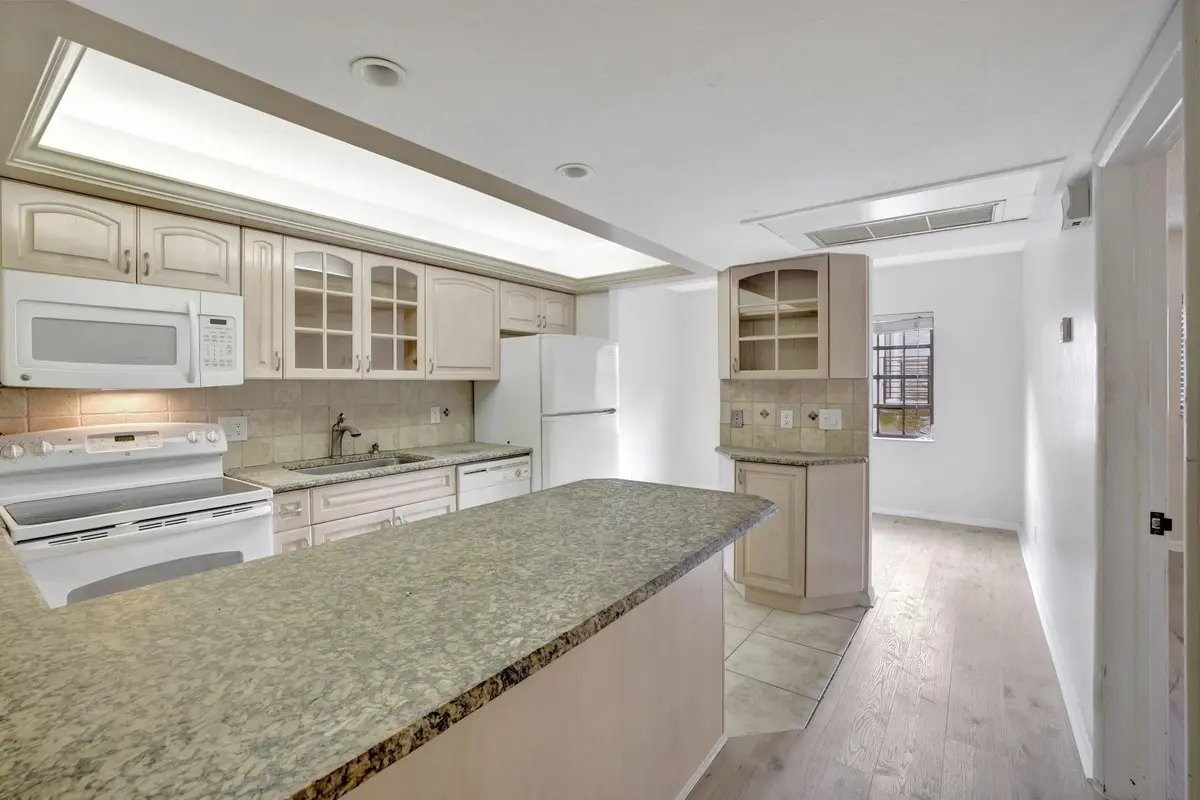 Kitchen at 917 NE 16TH Avenue 7, Fort Lauderdale