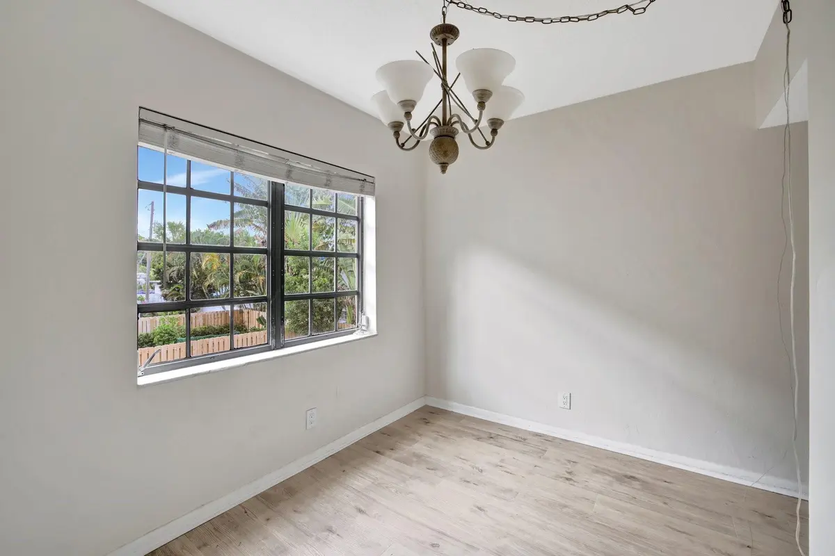 Photo 6 at 917 NE 16TH Avenue 7, Fort Lauderdale
