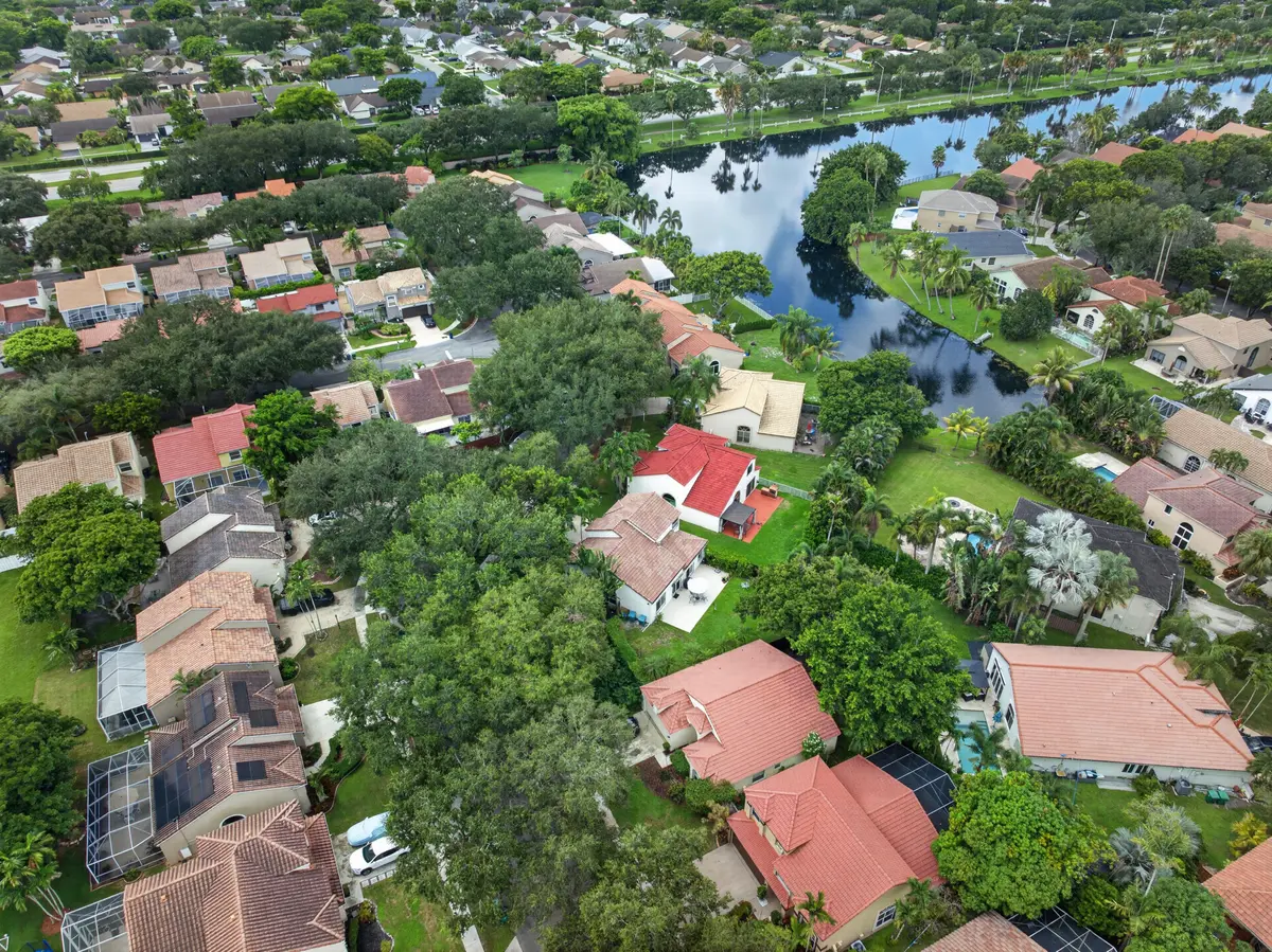 2640-2 at 2640 Cayenne Avenue, Cooper City