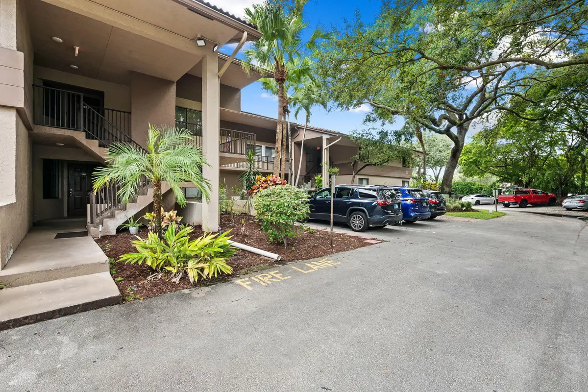 21-web-or-mls-DSC_4842 at 9503 NW 2ND Place 3-B, Coral Springs