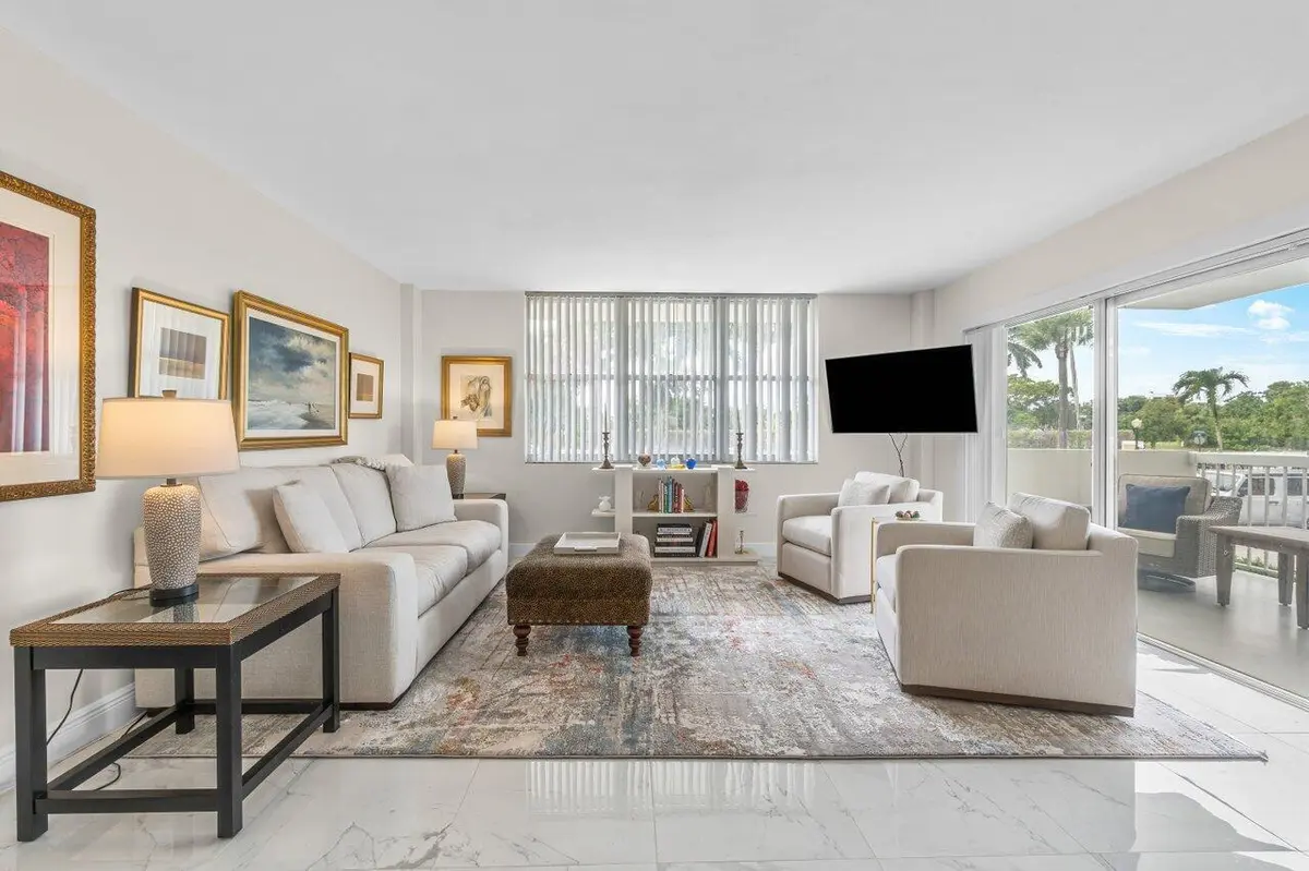 2600 N Flagler Drive 102, West Palm Beach, FL – photo 2