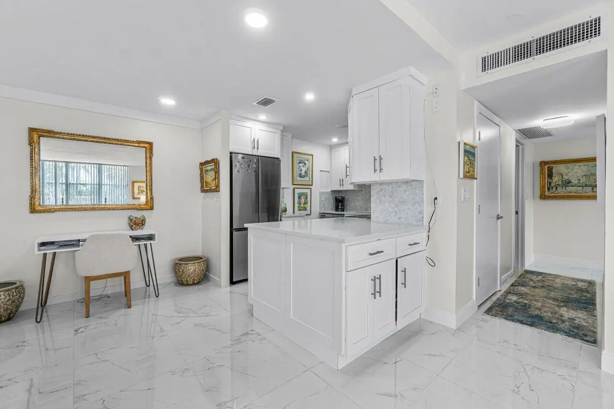 2600 N Flagler Drive 102, West Palm Beach, FL – photo 6