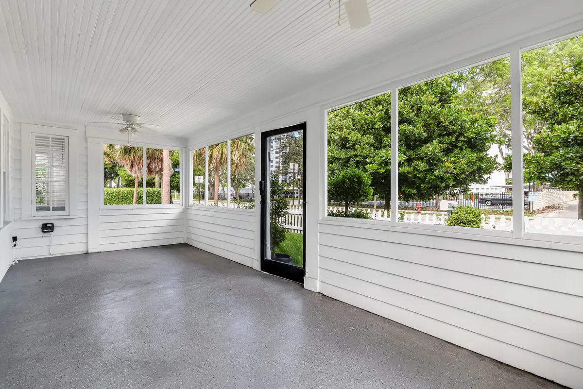 Front Porch at 3901 Washington Road, West Palm Beach