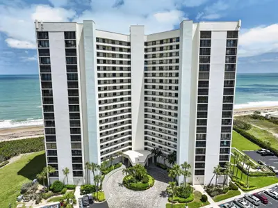 9650 S Ocean Drive 210, Jensen Beach – Condominium for rent