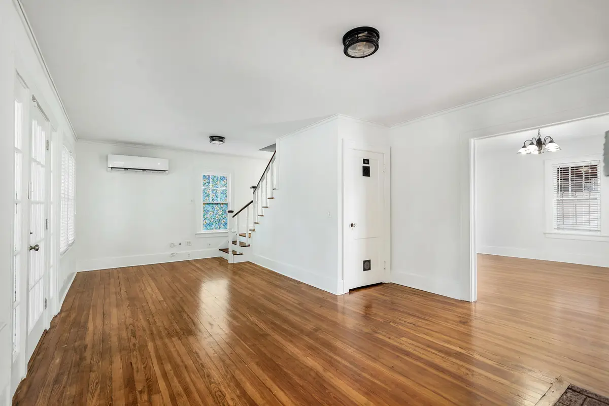 Living & Dining at 3901 Washington Road, West Palm Beach