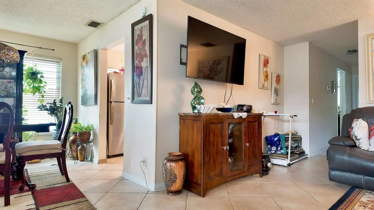 1061 NW 85th Terrace A111, Plantation, FL – photo 4