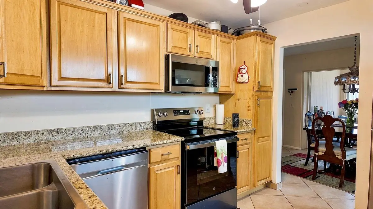 1061 NW 85th Terrace A111, Plantation, FL – photo 7
