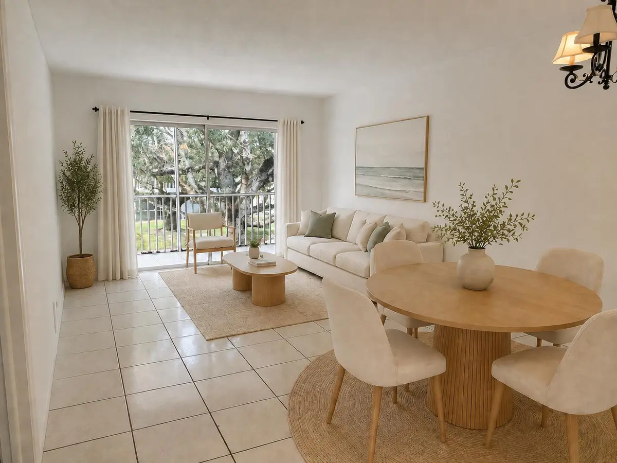 Dining Area at 899 SE 2ND Avenue 207, Deerfield Beach