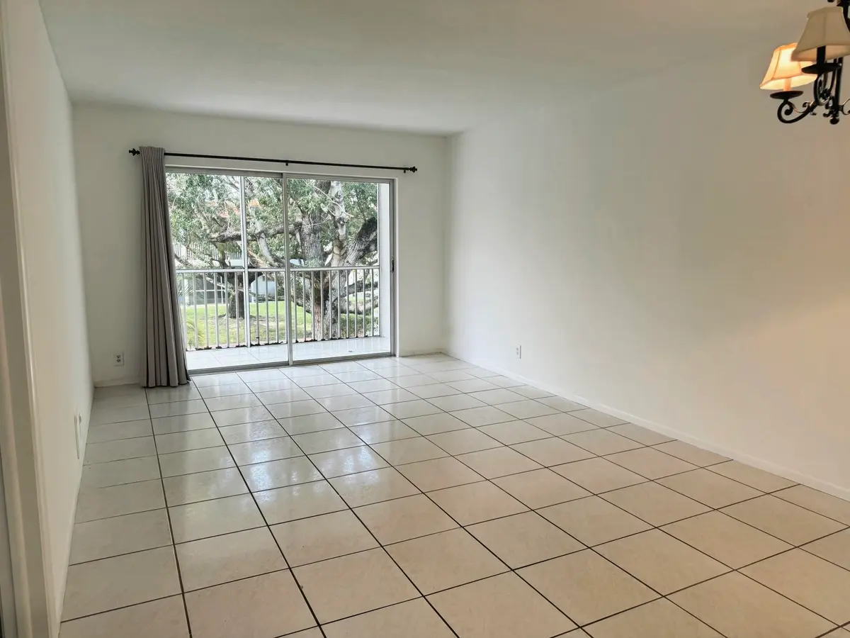 Undetermined at 899 SE 2ND Avenue 207, Deerfield Beach