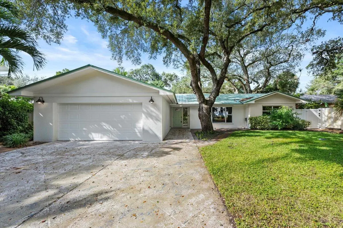 01-LUX_2679 at 12831 S Shore Drive, Palm Beach Gardens