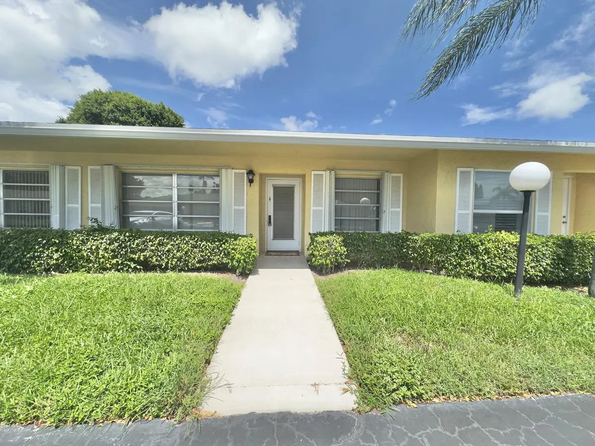FRONT ENTRANCE at 1121 BOXWOOD Drive 36-C, Delray Beach