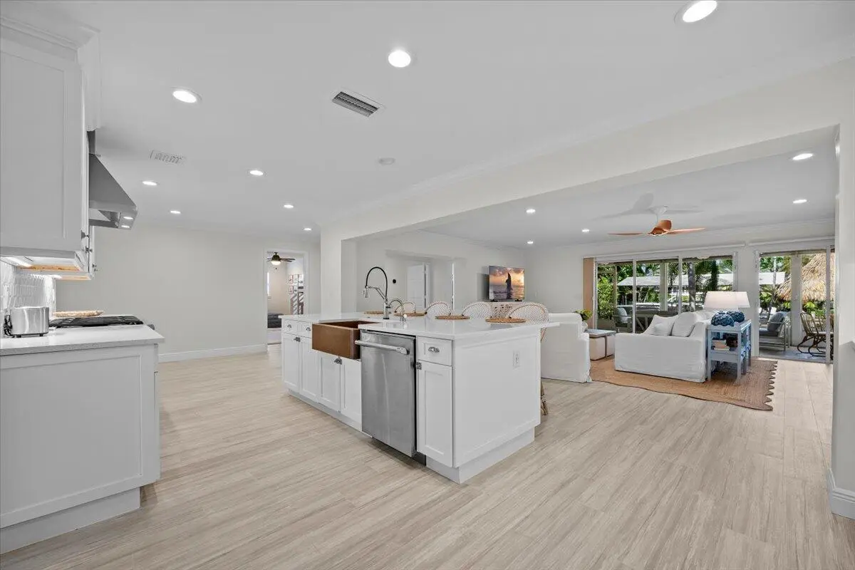 32-LUX_7323.jpg1 at 12831 S Shore Drive, Palm Beach Gardens