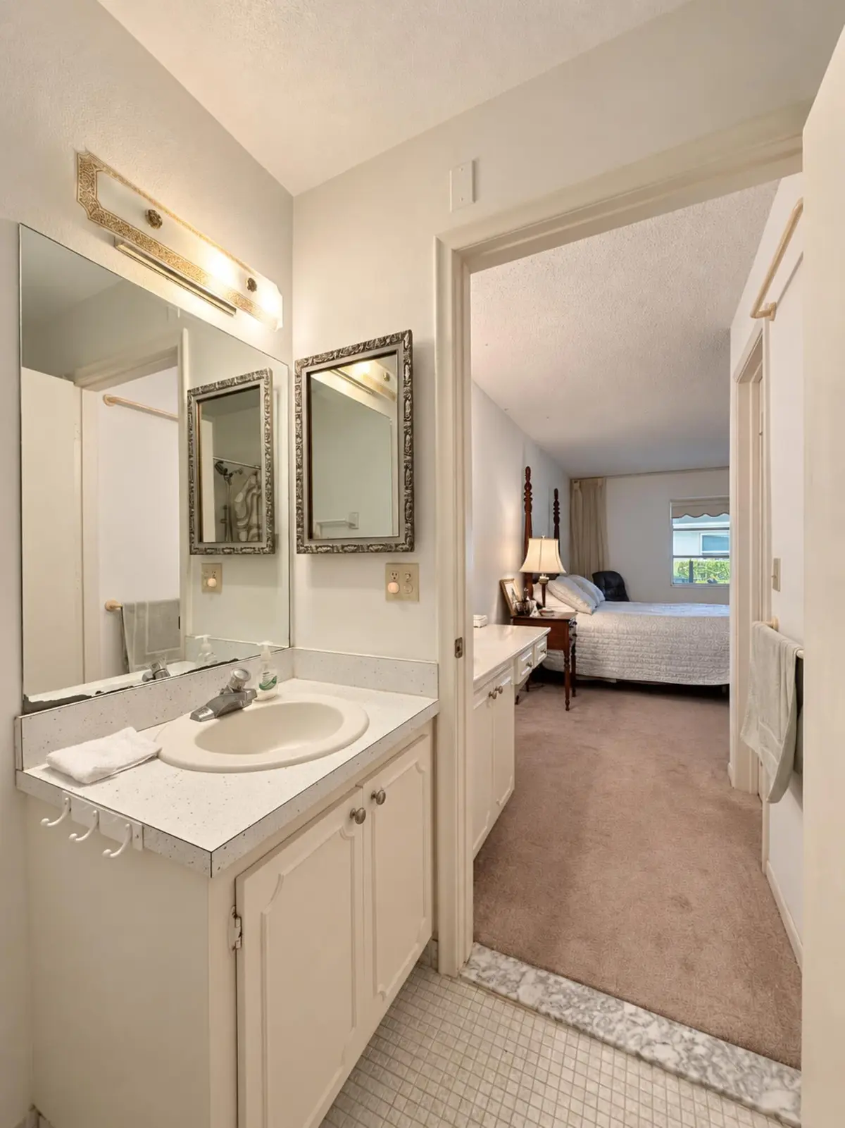 PRIMARY BATHROOM at 1121 BOXWOOD Drive 36-C, Delray Beach