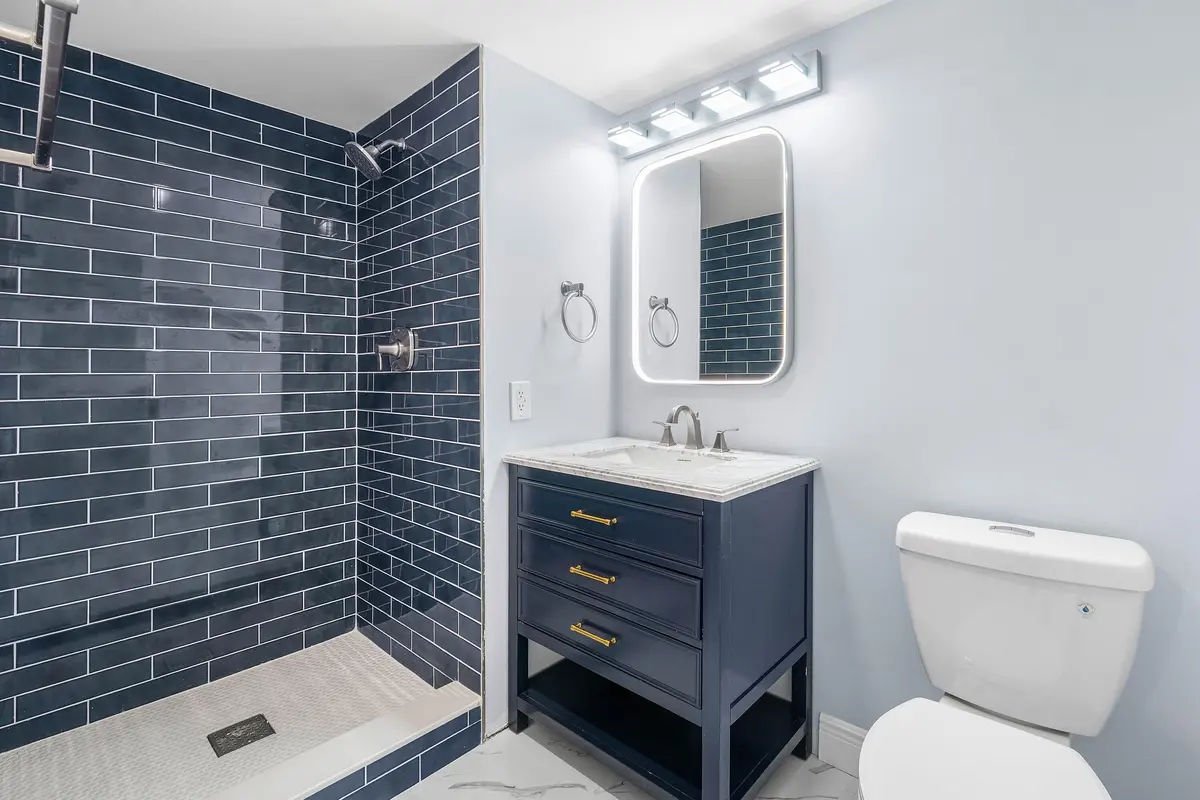 Bathroom at 15 SOUTHPORT Lane D, Boynton Beach