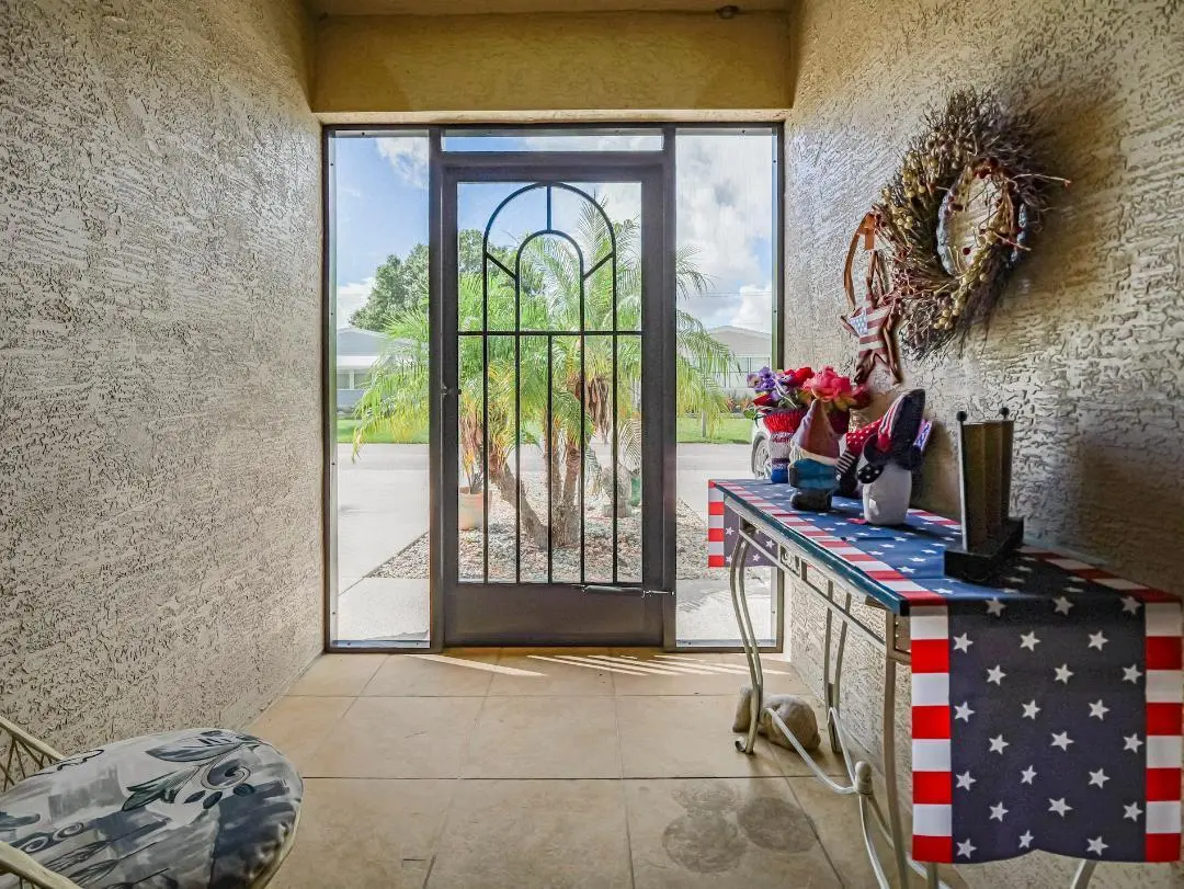 37 aborles 7 at 37 ARBOLES DEL NORTE, Fort Pierce
