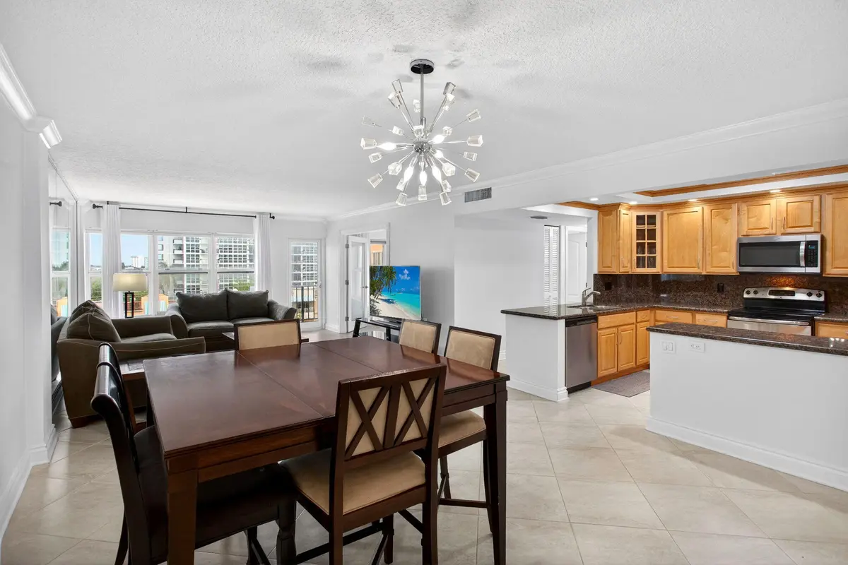 5-web-or-mls-IMG_7051 at 405 N OCEAN Boulevard 507, Pompano Beach