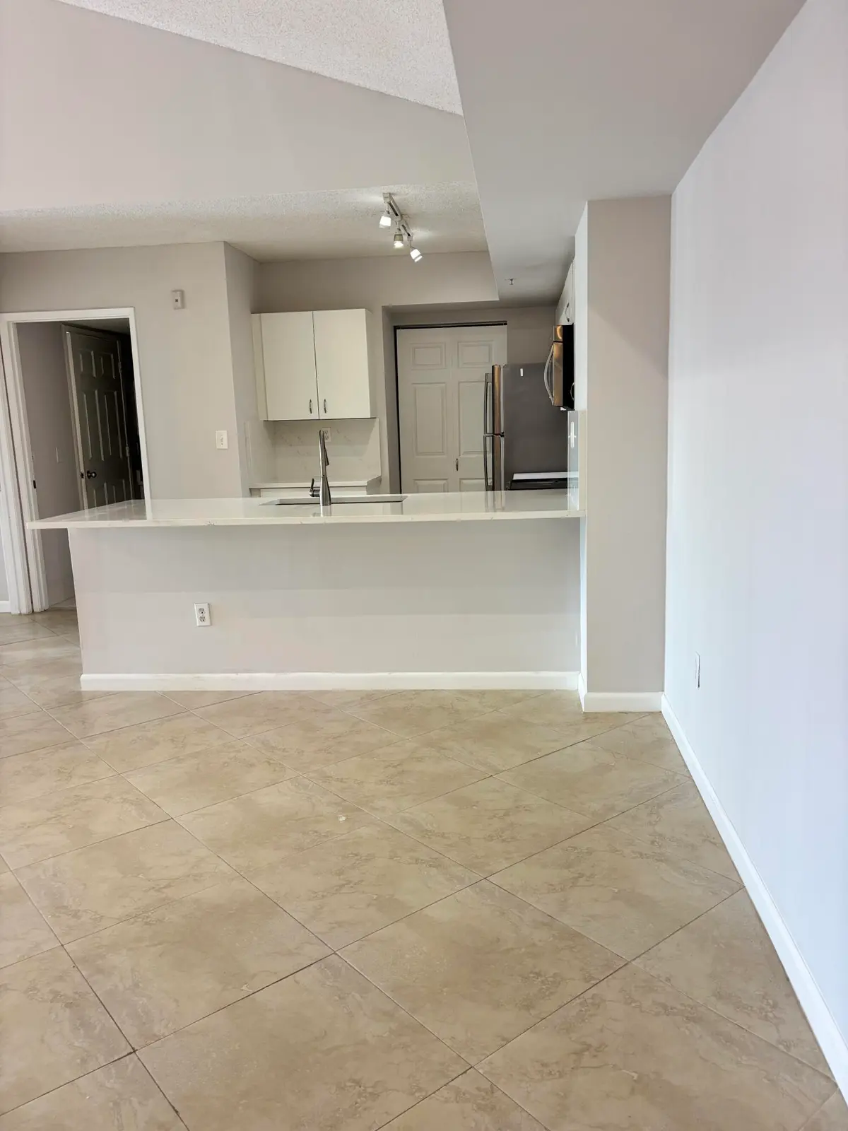 IMG_7210 at 2640 S UNIVERSITY Drive 305, Davie