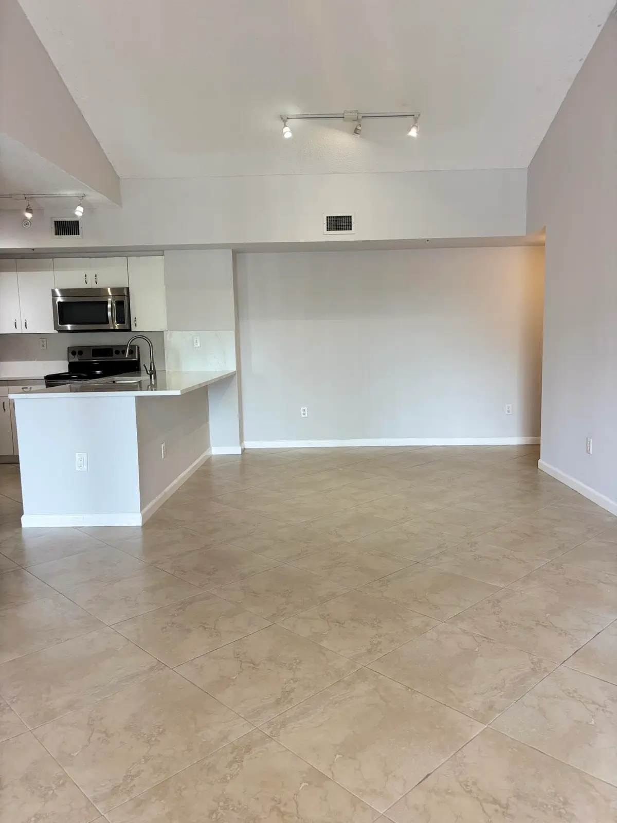 IMG_7212 at 2640 S UNIVERSITY Drive 305, Davie