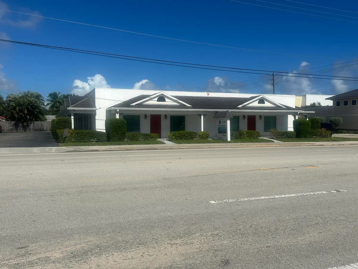 IMG_4158 at 401 W Lantana Road, Lantana