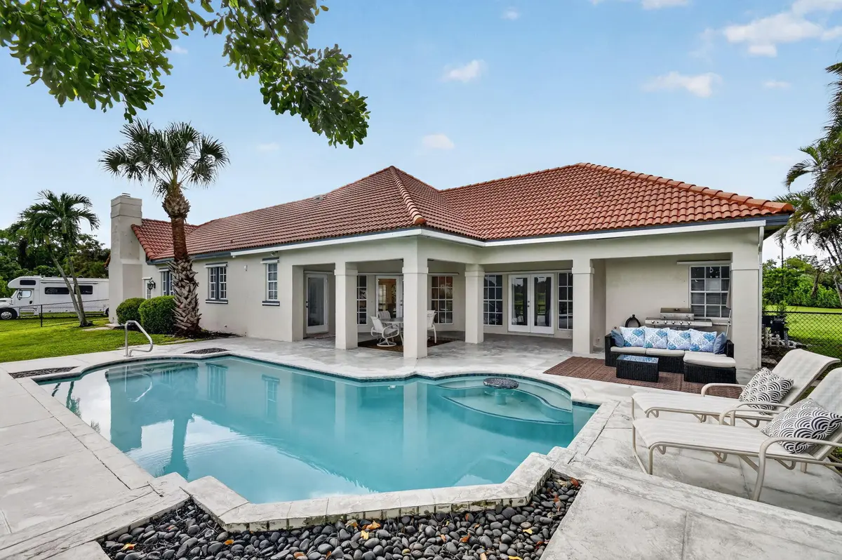 Pool Patio at 876 Cindy Cir Lane, Wellington