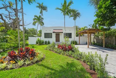 222 NE 9TH Street, Delray Beach – Single Family Residence for sale
