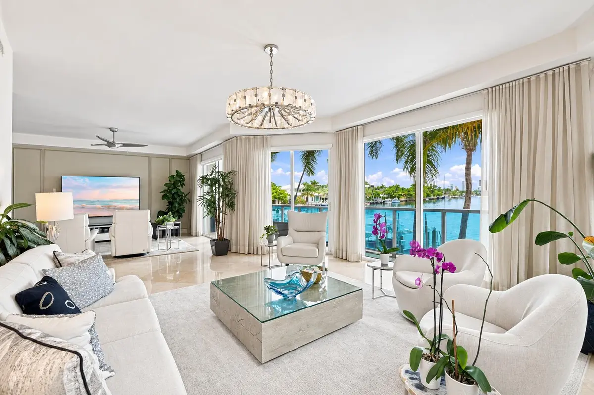 47641b8f-8cd6-4824-bad7-192592b3c190 at 516 HENDRICKS Isle 2C, Fort Lauderdale