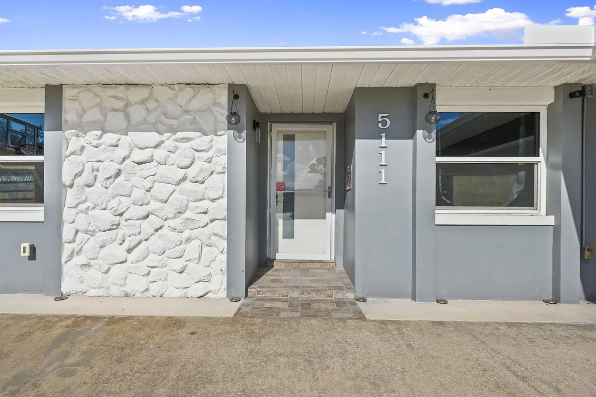 Entrance at 5111 EAGLE Drive, Fort Pierce