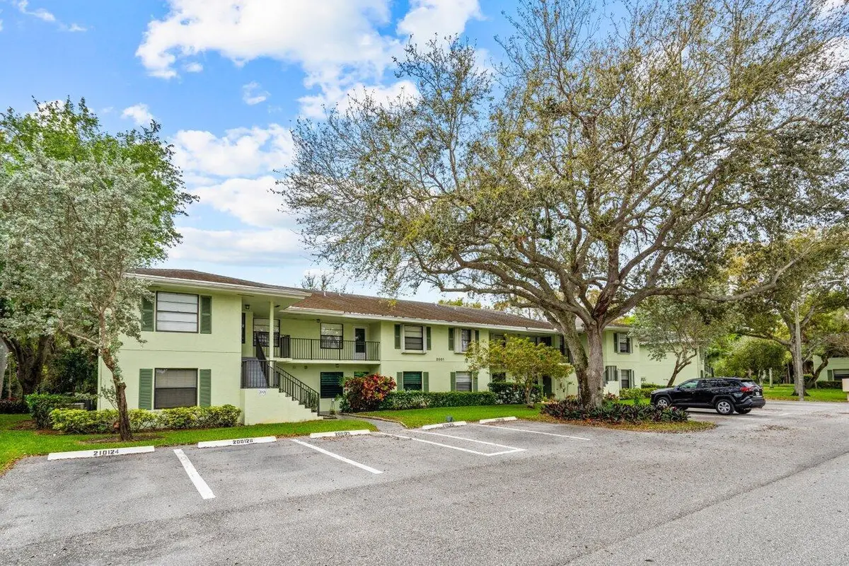 001-2001SabalRidgeCourt-A-PalmBeachGarde at 2001 Sabal Ridge Court A, Palm Beach Gardens