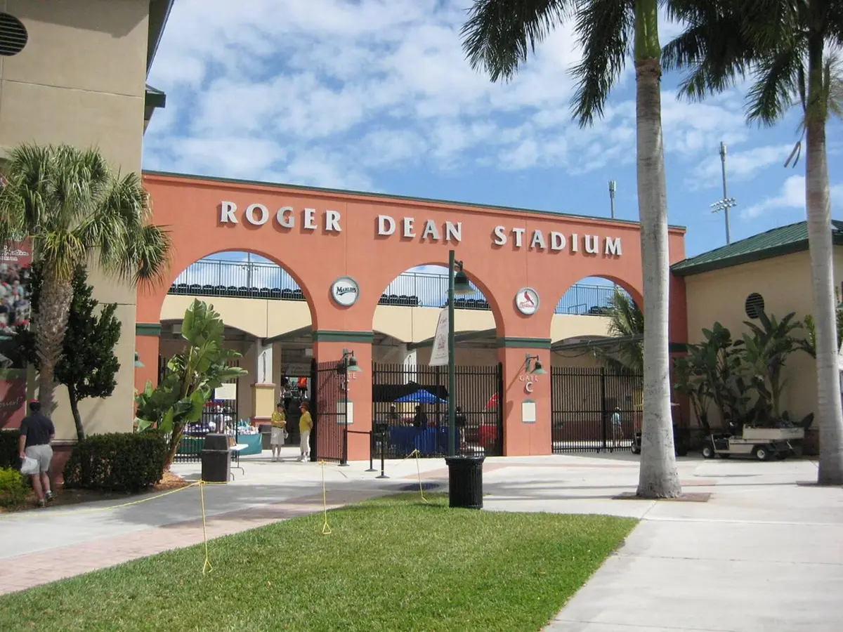 f8a9beed-b683-43d5-8ac8-2d5fa739350a (20 at 4784 S Central Boulevard 16, Jupiter