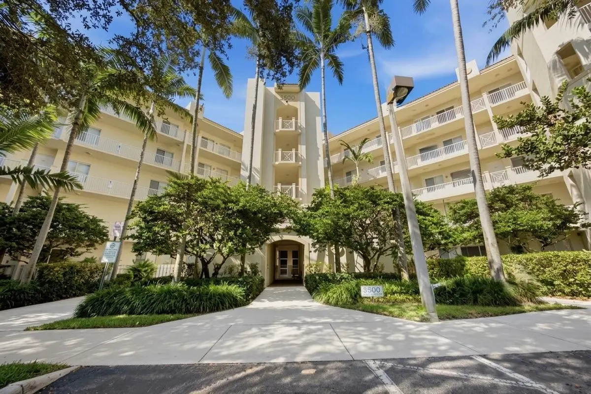 Font building at 3500 OAKS CLUBHOUSE Drive 510, Pompano Beach
