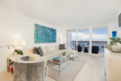 1801 S FLAGLER Drive 906, West Palm Beach – Condominium for sale