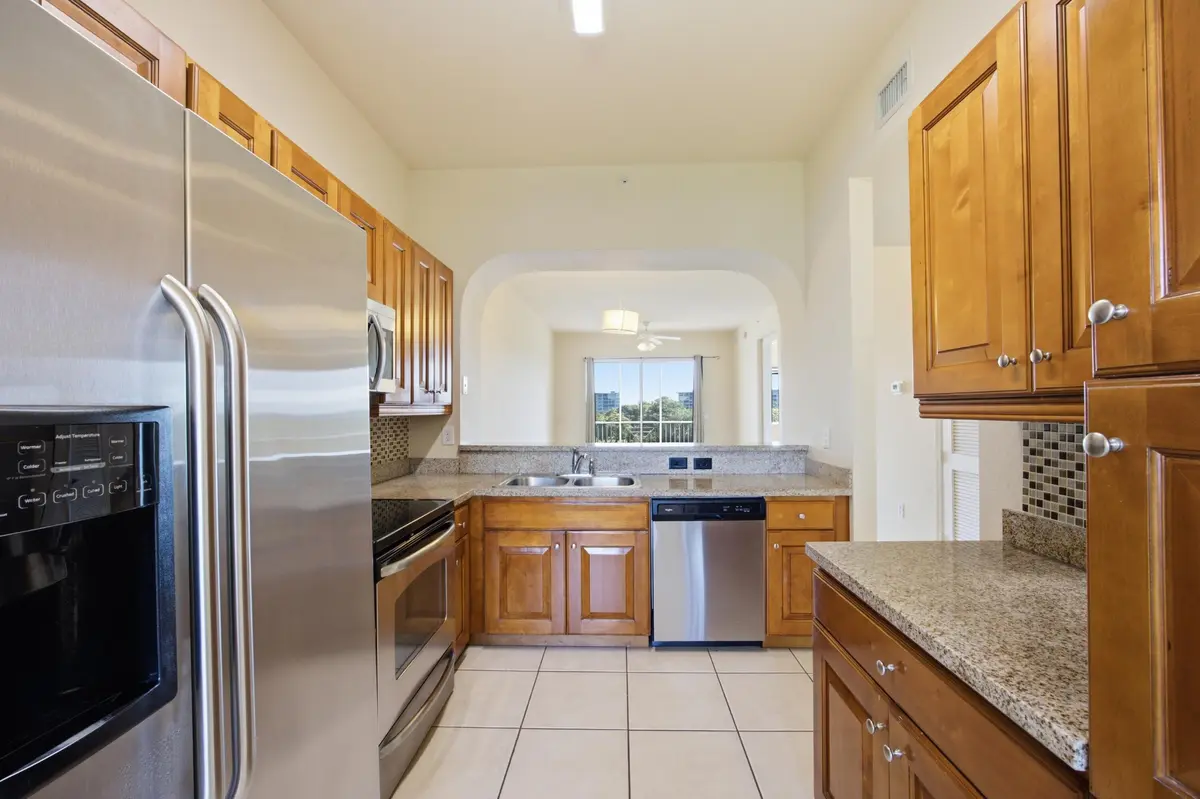 Kitchen at 3500 OAKS CLUBHOUSE Drive 510, Pompano Beach